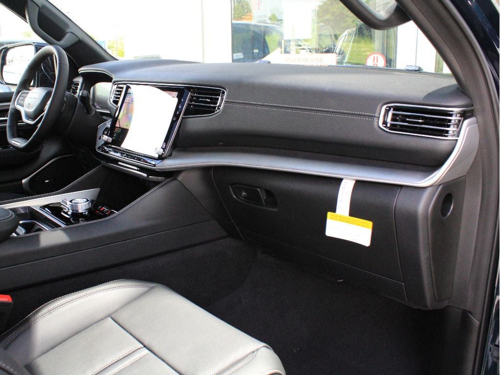 2026 Jeep Grand Wagoneer Base