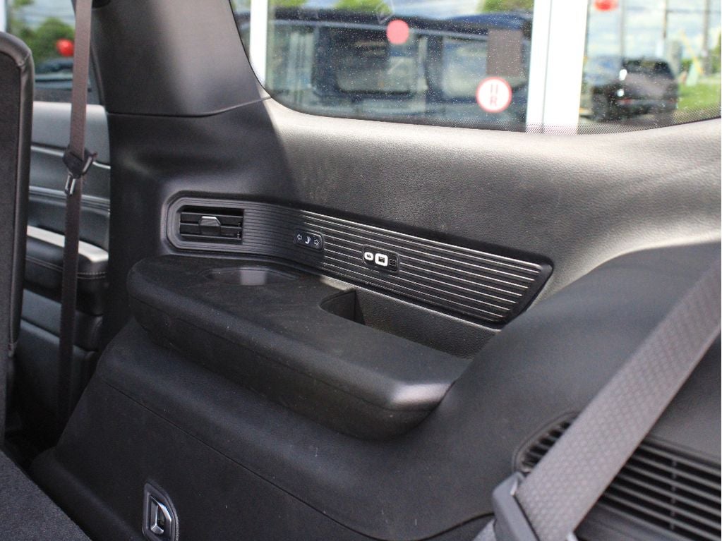 2026 Jeep Grand Wagoneer Base