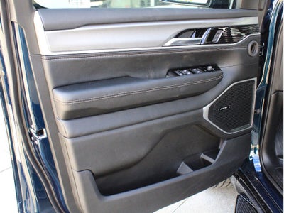 2026 Jeep Grand Wagoneer Base