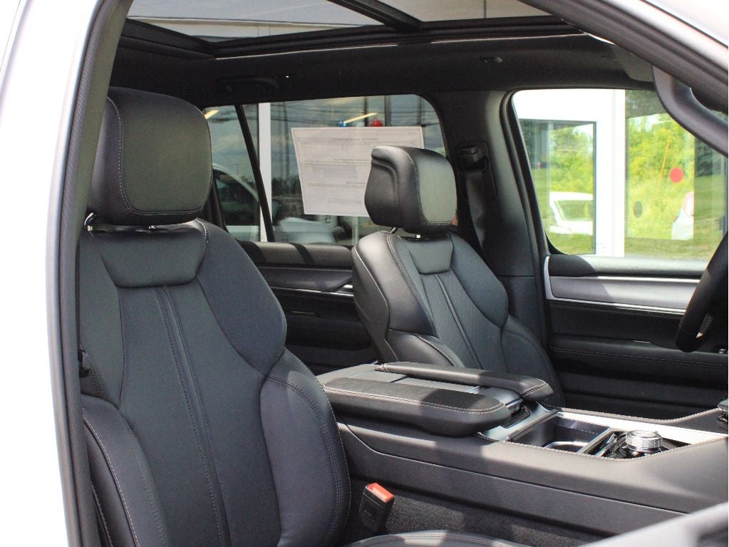 2026 Jeep Grand Wagoneer Limited Altitude