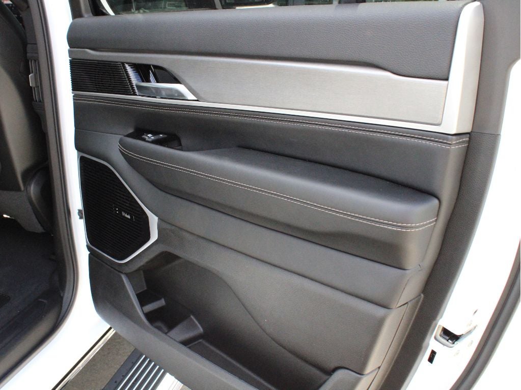 2026 Jeep Grand Wagoneer Limited Altitude