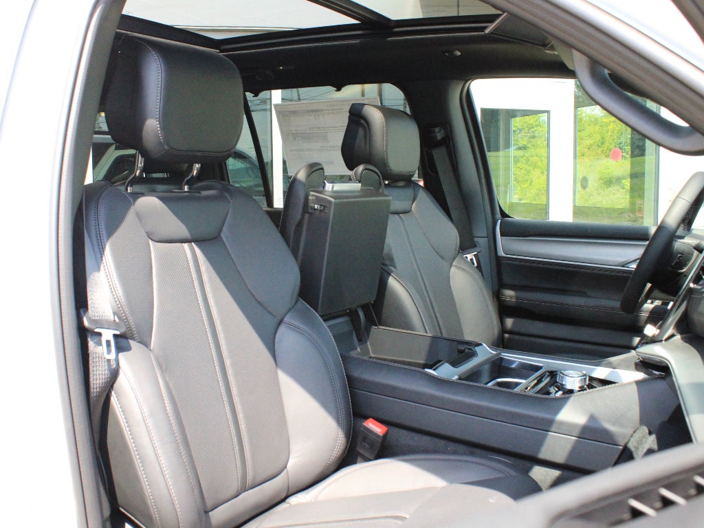 2026 Jeep Grand Wagoneer Limited Reserve