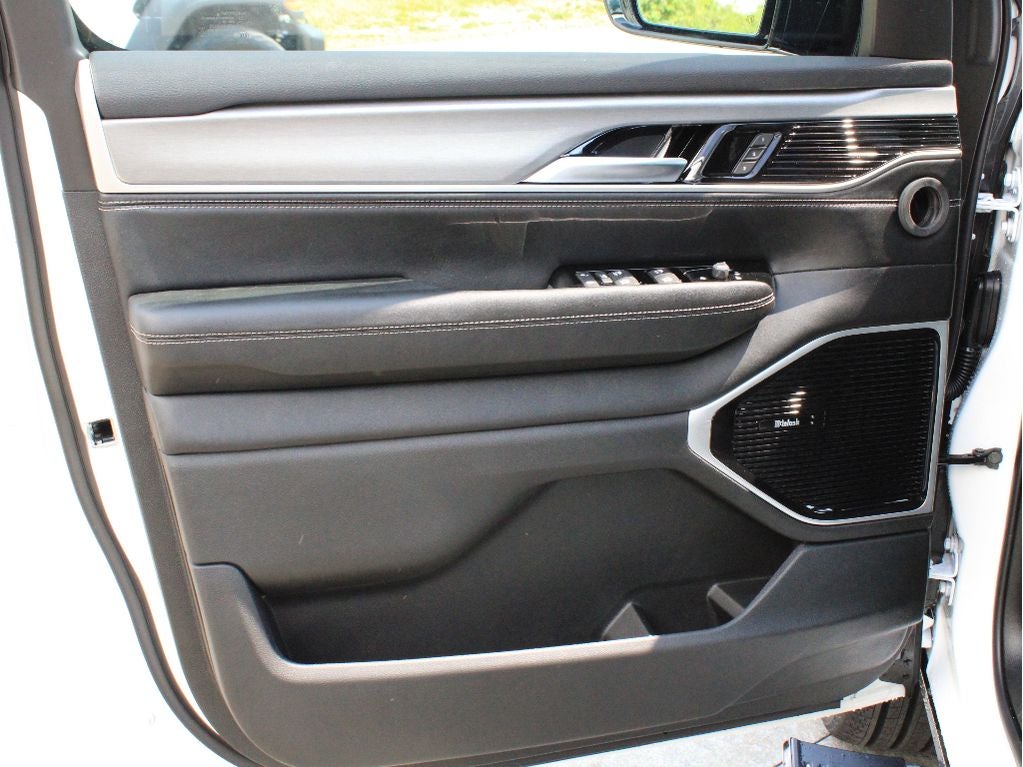 2026 Jeep Grand Wagoneer Limited Reserve
