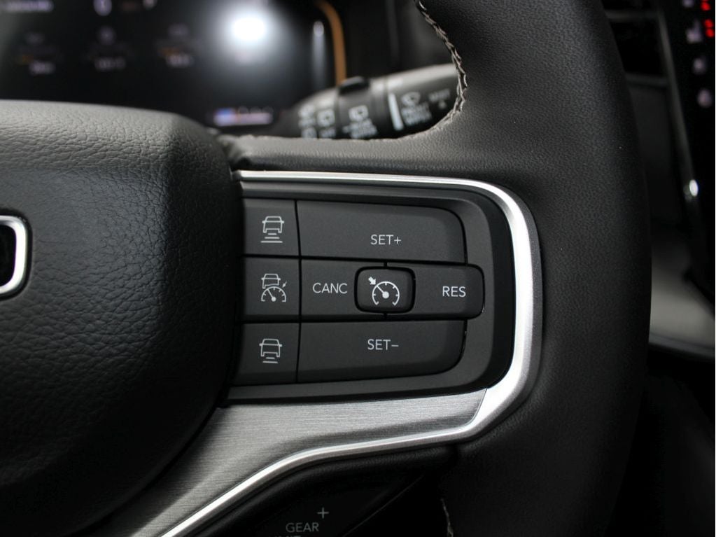 2025 Jeep Wagoneer Series II Carbide