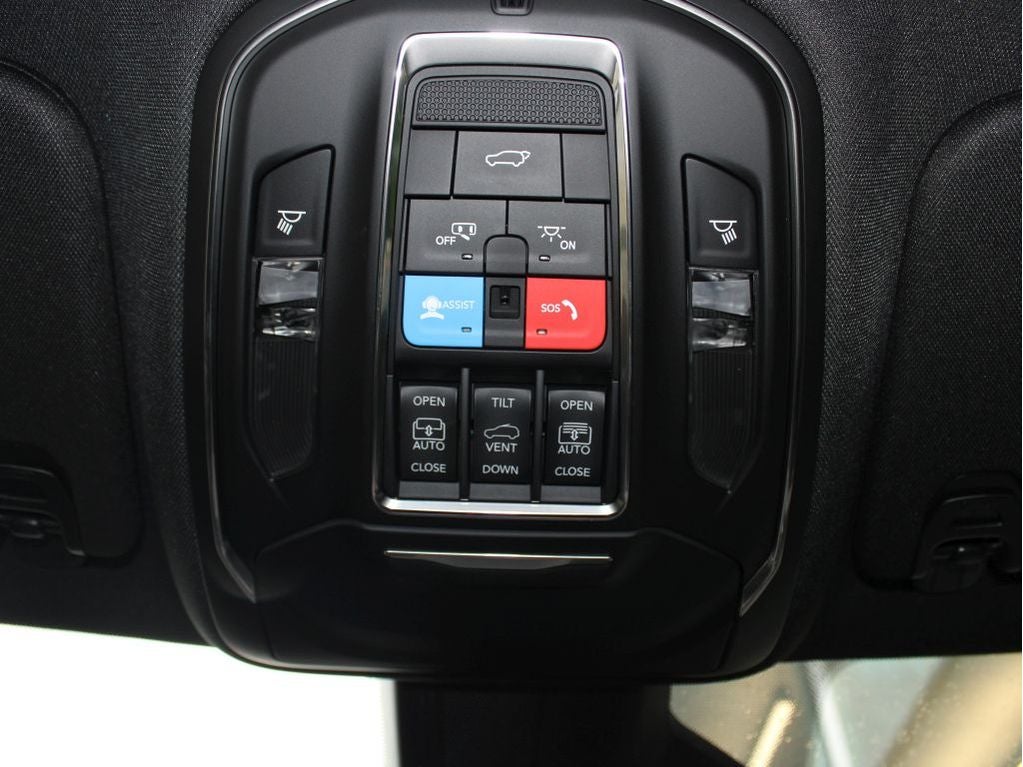 2025 Jeep Wagoneer Series II Carbide