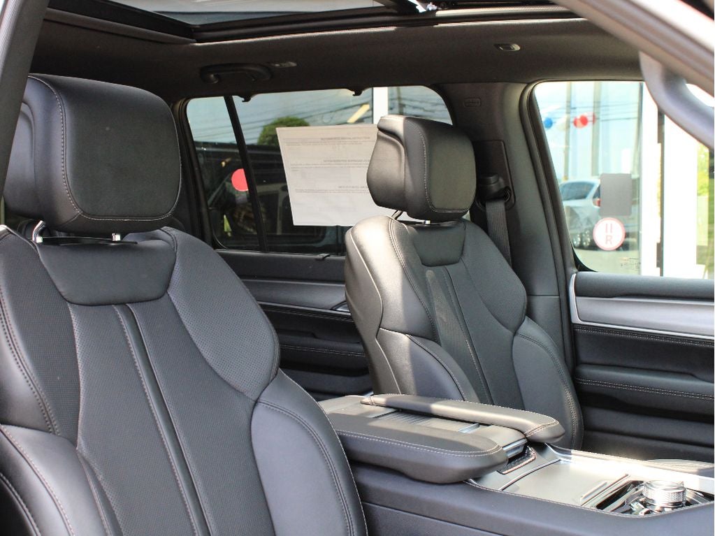 2026 Jeep Grand Wagoneer Limited Reserve