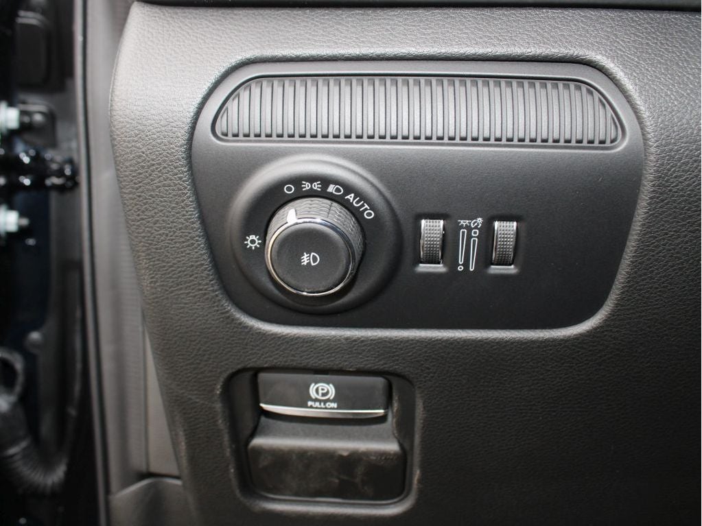 2025 Jeep Wagoneer Series II Carbide