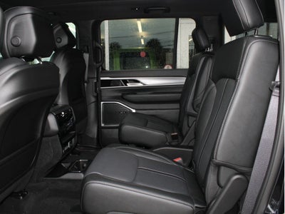 2025 Jeep Wagoneer Series II Carbide