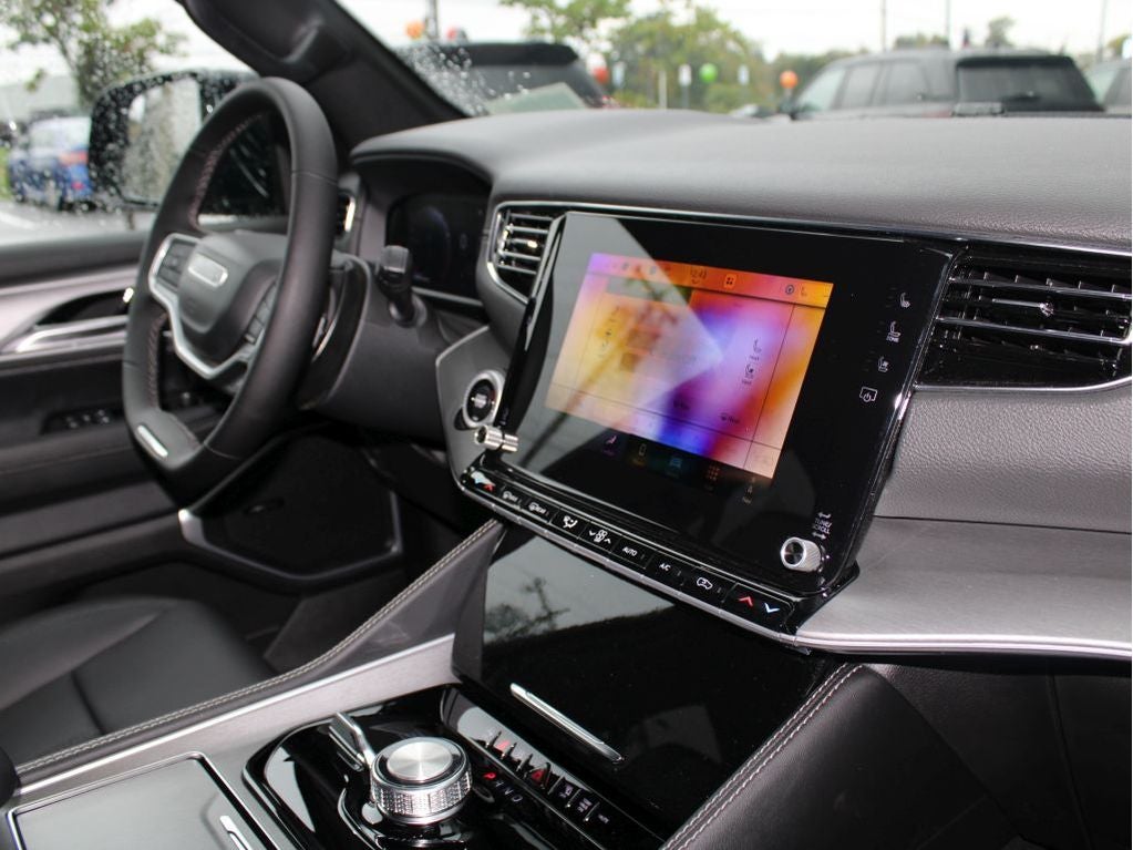 2025 Jeep Wagoneer Series II Carbide