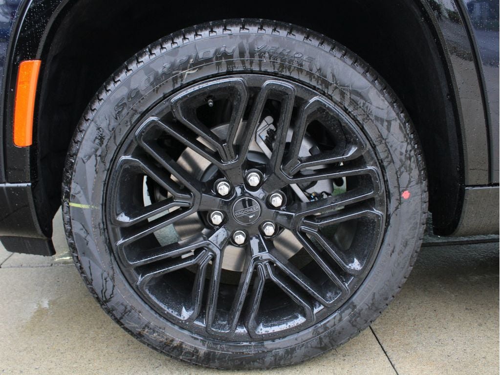2025 Jeep Wagoneer Series II Carbide