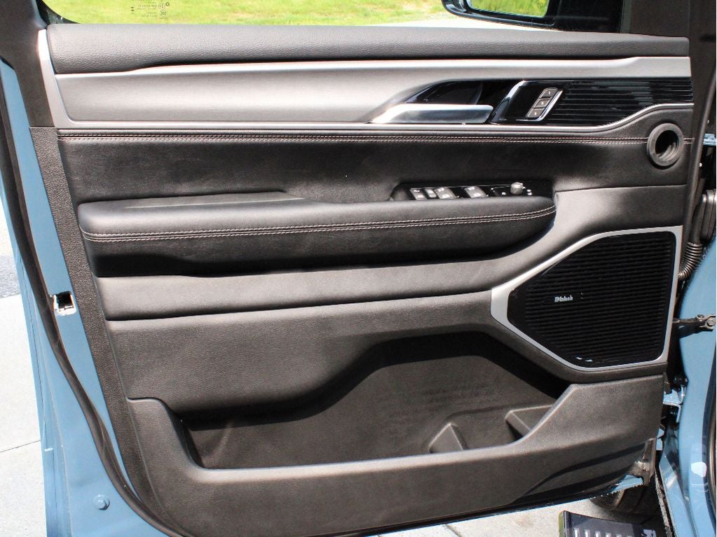 2026 Jeep Grand Wagoneer Limited Reserve