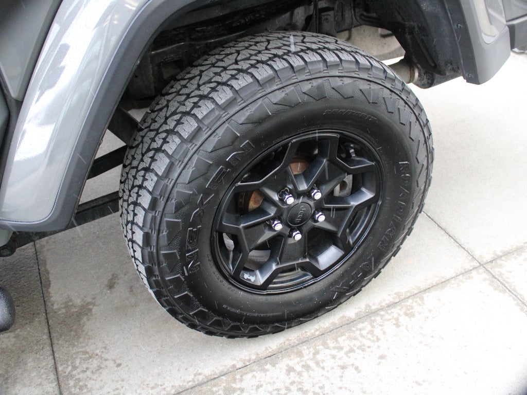 2021 Jeep Gladiator Willys Sport