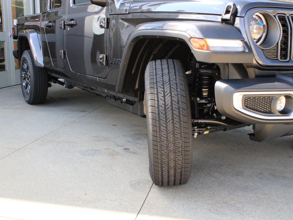 2026 Jeep Gladiator Sahara