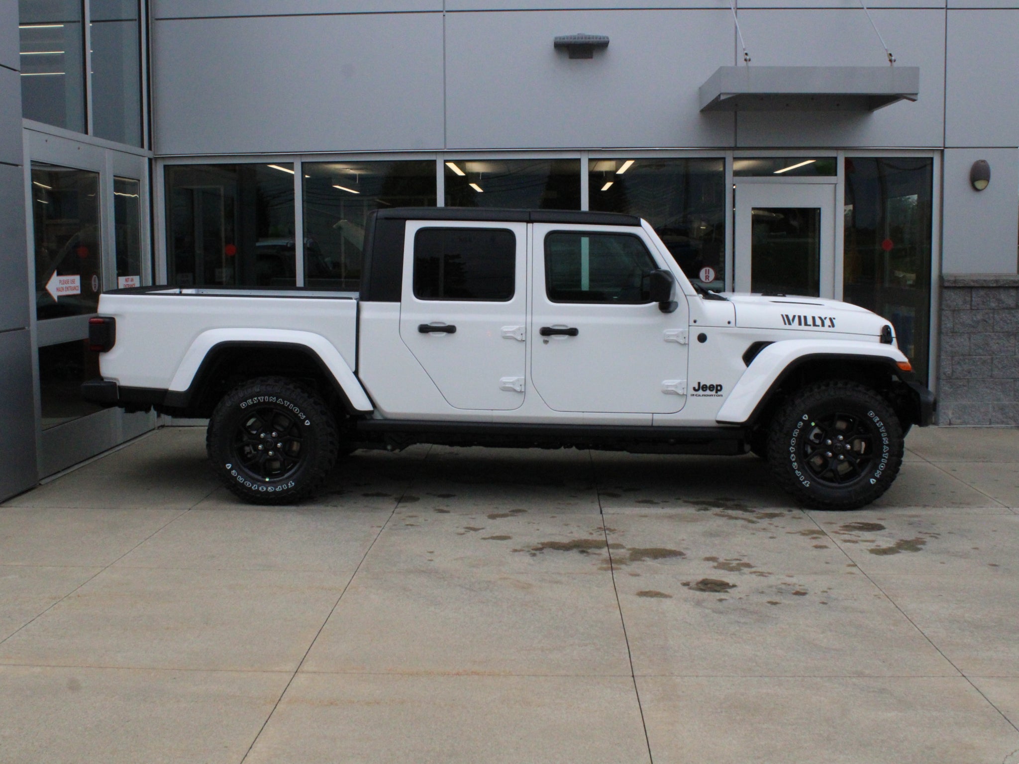 2027 Jeep Gladiator Willys