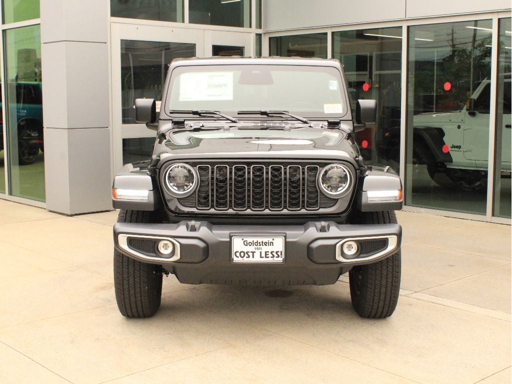 2026 Jeep Gladiator Sahara