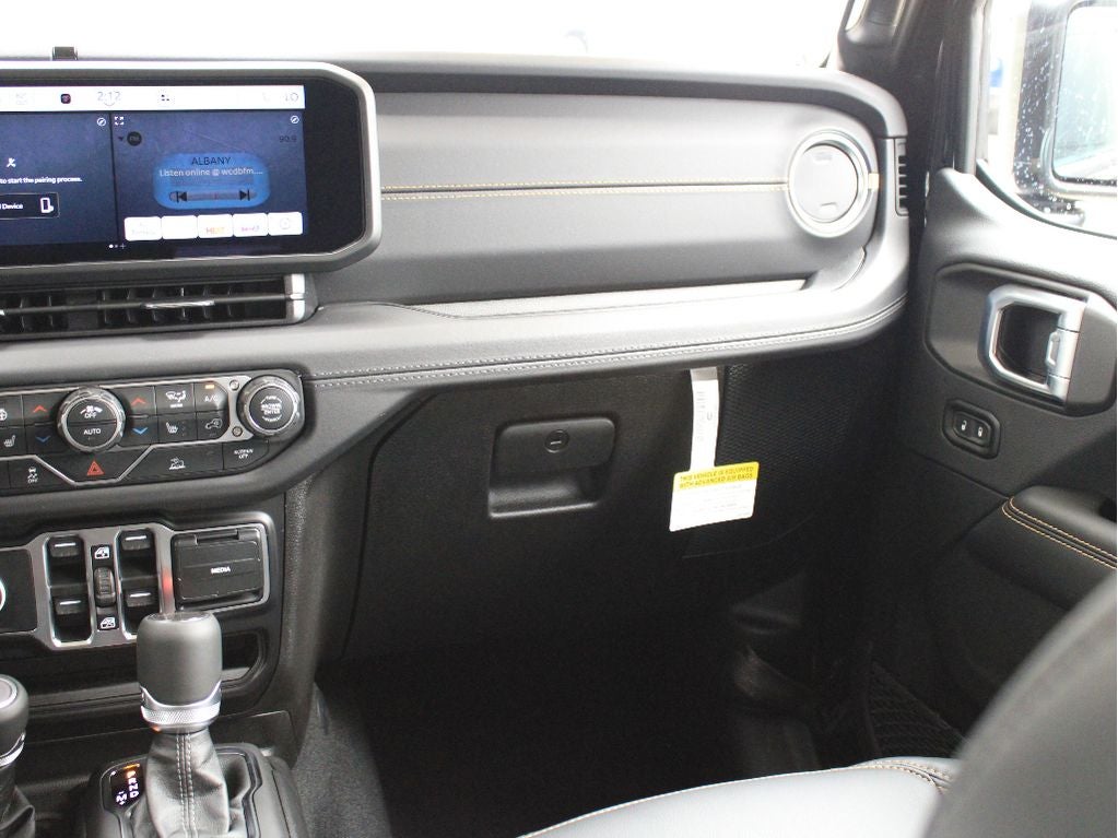 2026 Jeep Gladiator Sahara