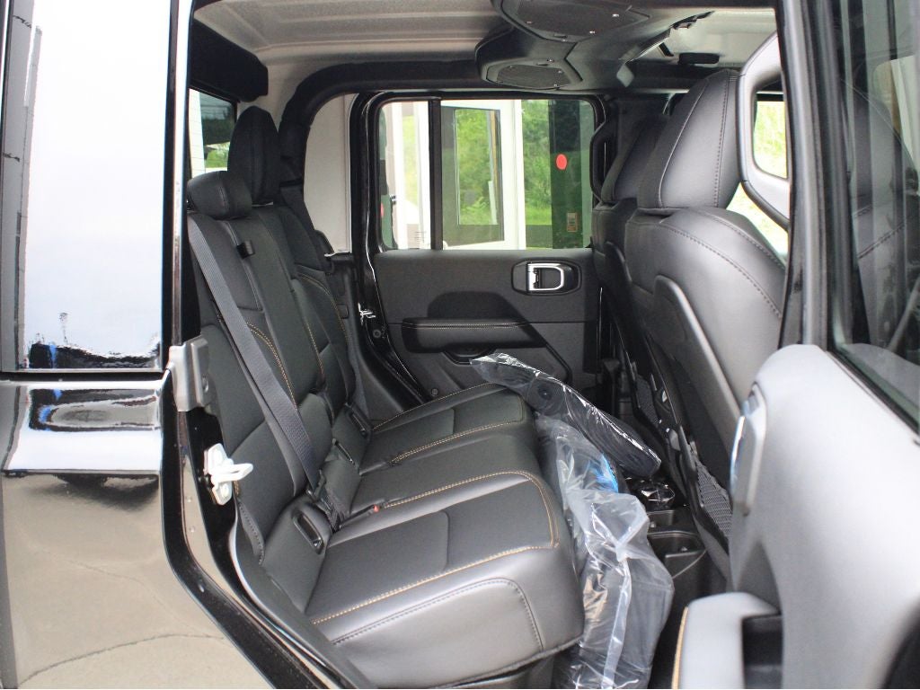 2026 Jeep Gladiator Sahara