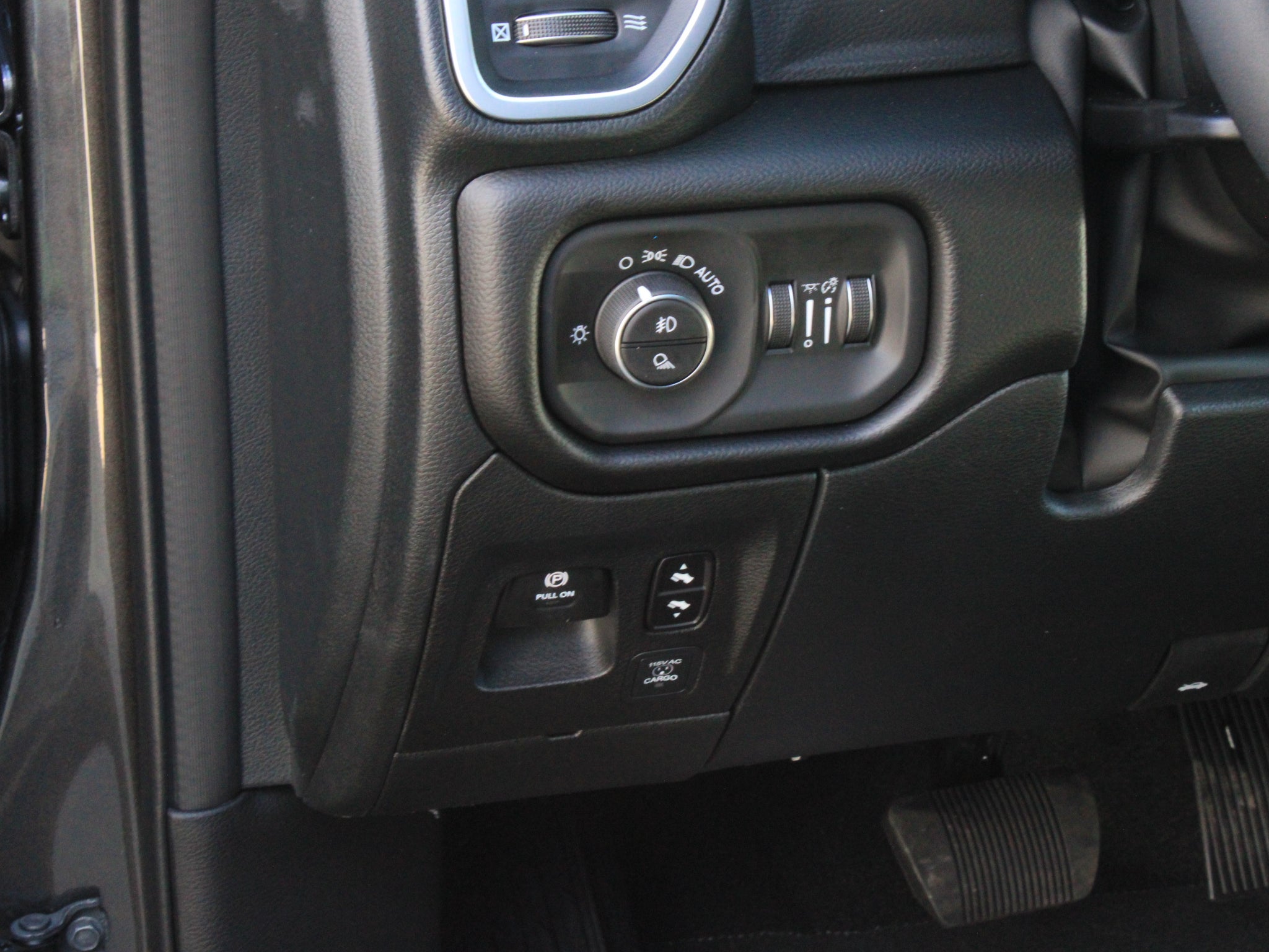2027 RAM 1500 Big Horn