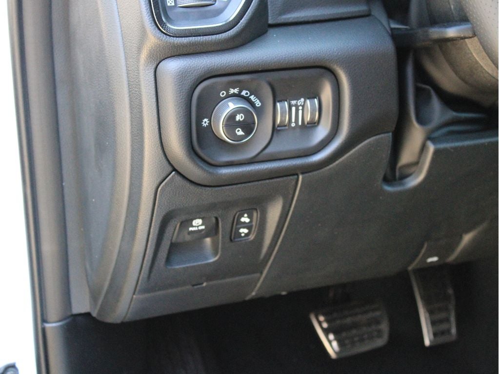 2027 RAM 1500 RHO