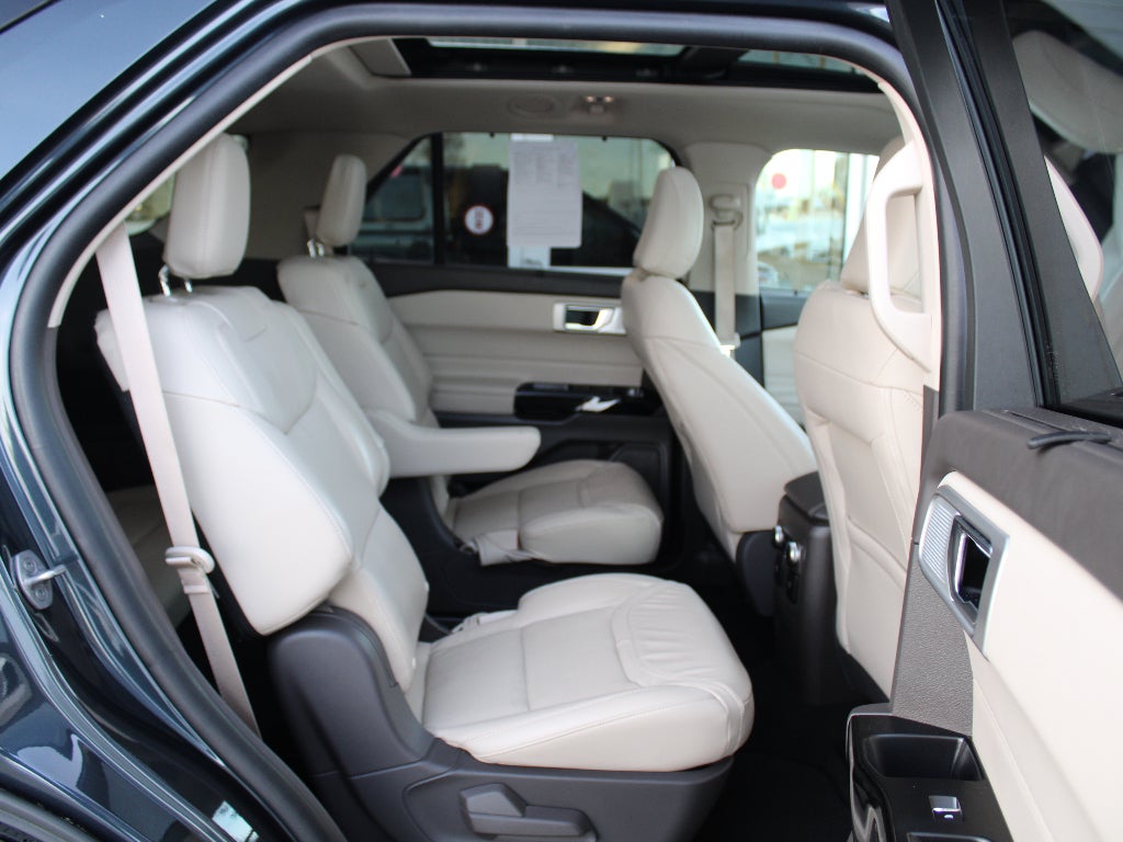 2023 Ford Explorer Platinum