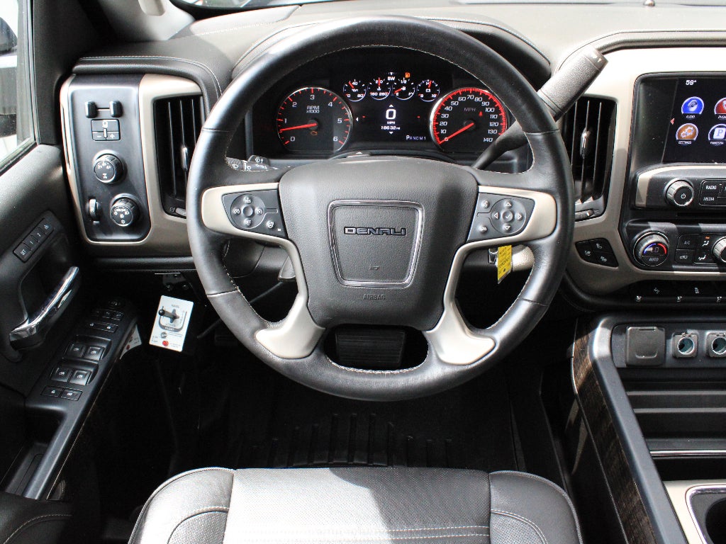 2016 GMC Sierra Denali