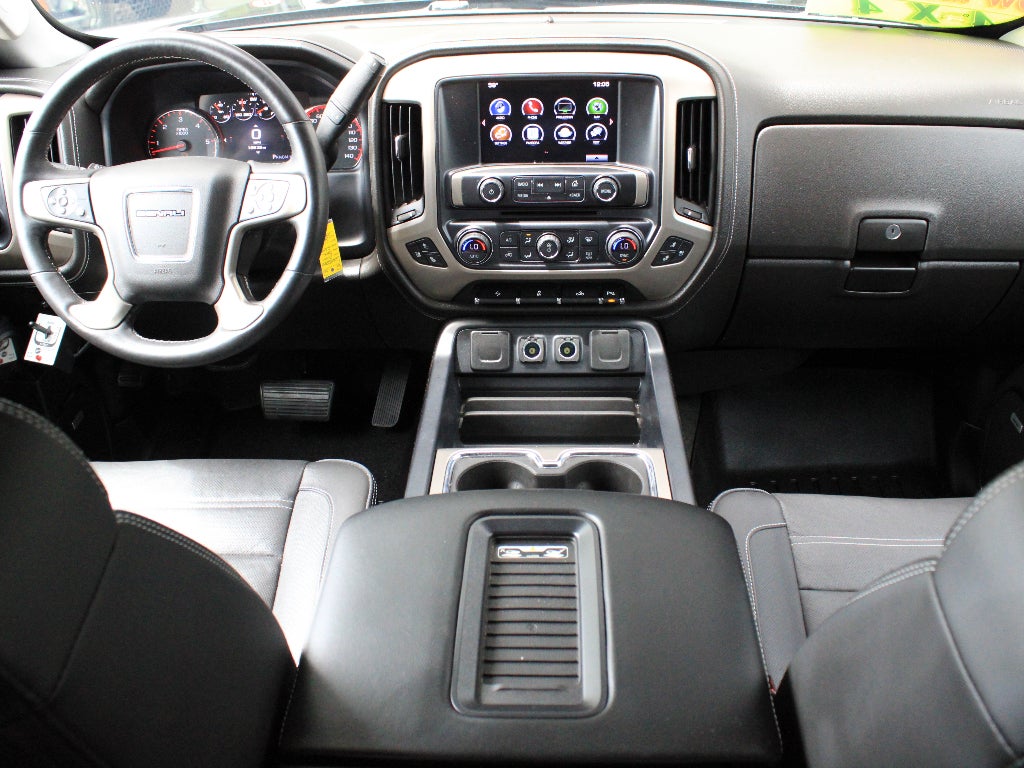 2016 GMC Sierra Denali