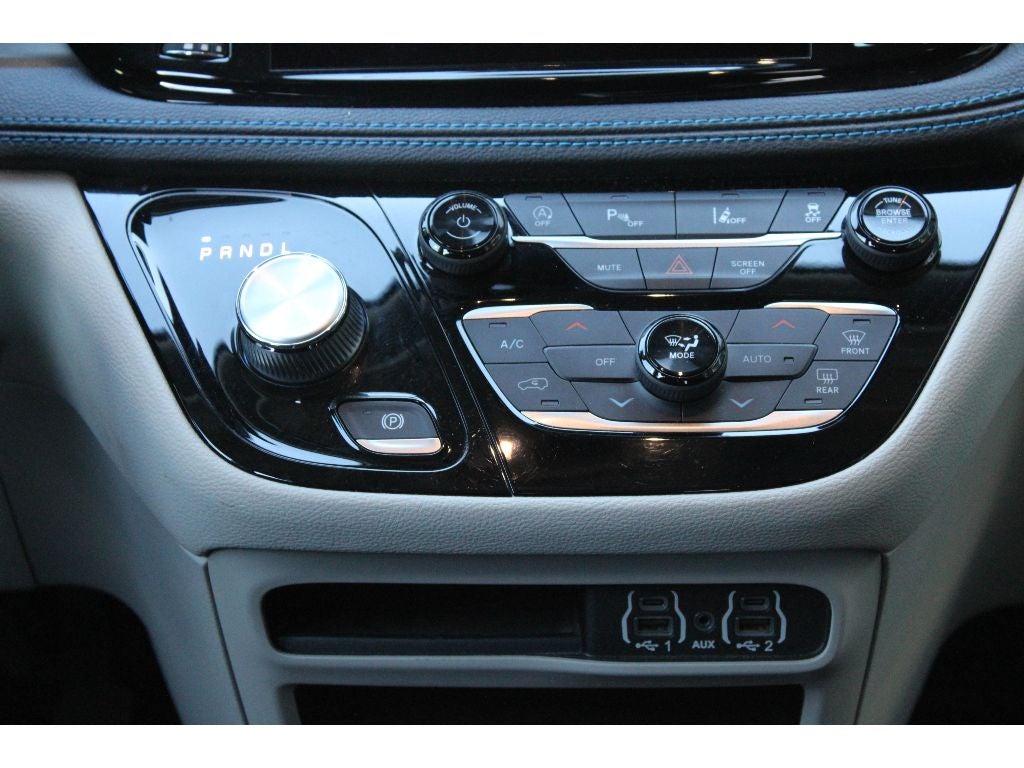 2021 Chrysler Pacifica Touring