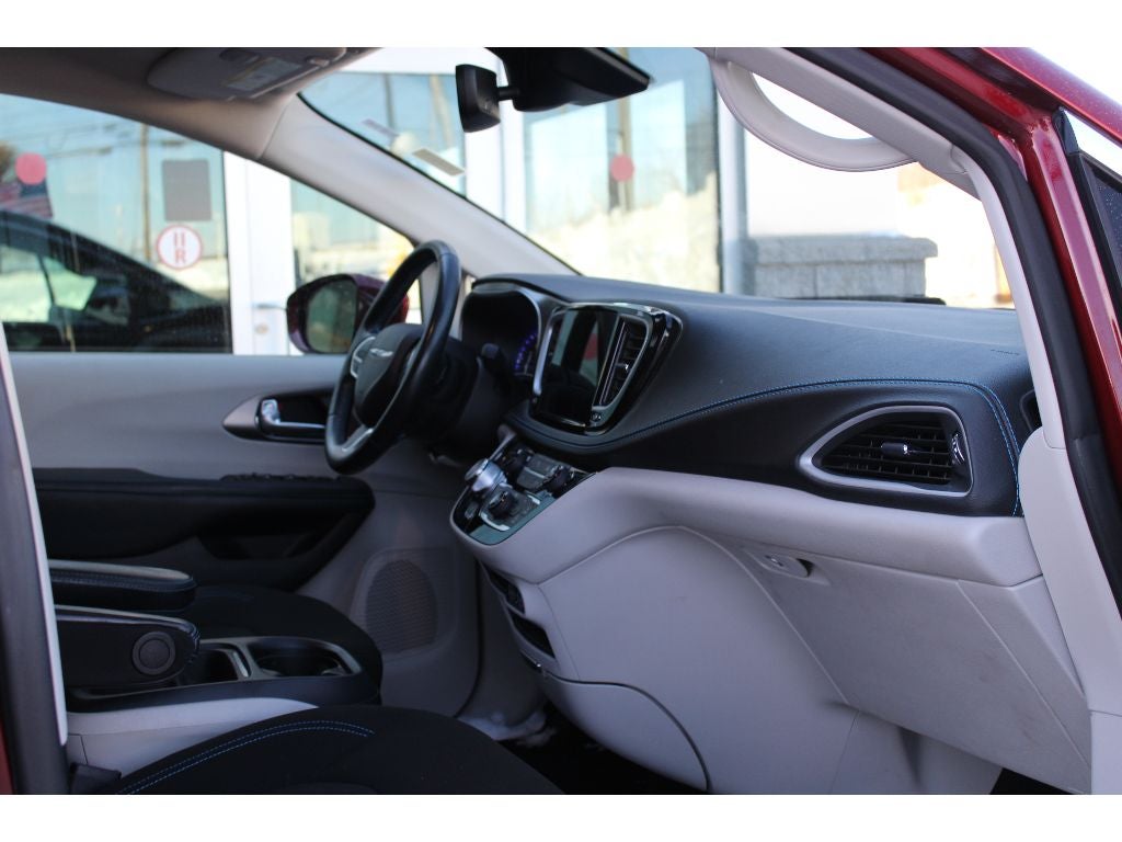 2021 Chrysler Pacifica Touring