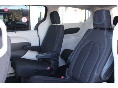 2021 Chrysler Pacifica Touring