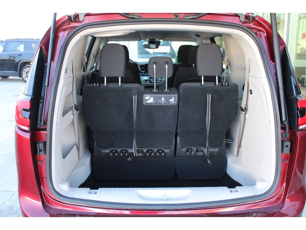 2021 Chrysler Pacifica Touring