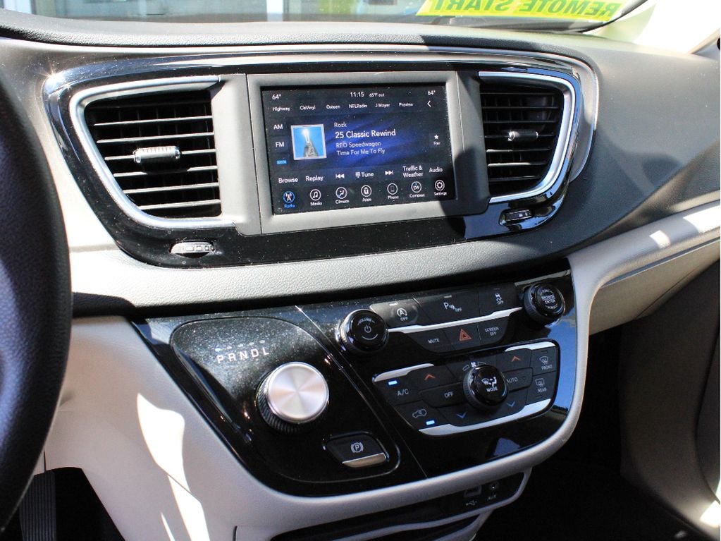 2020 Chrysler Pacifica Touring