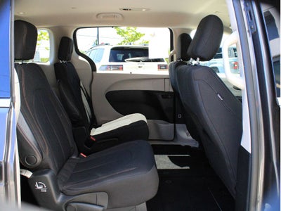2020 Chrysler Pacifica Touring