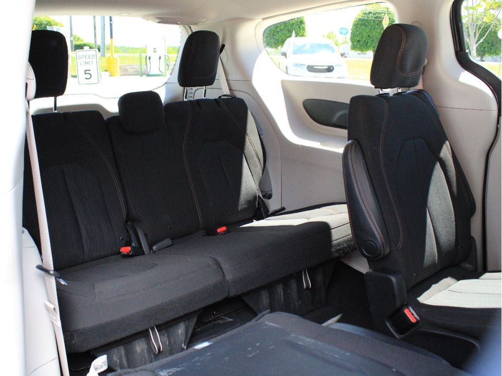 2020 Chrysler Pacifica Touring