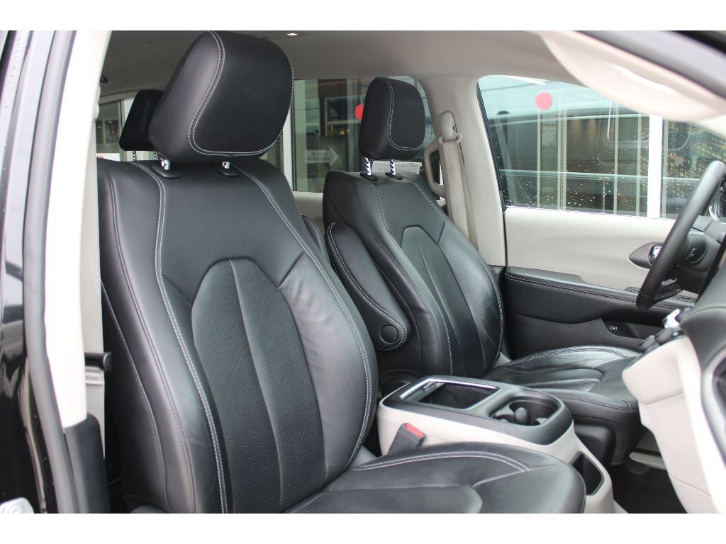 2022 Chrysler Pacifica Hybrid Hybrid Touring L