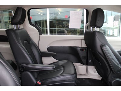 2022 Chrysler Pacifica Hybrid Hybrid Touring L