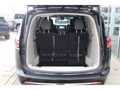 2022 Chrysler Pacifica Hybrid Hybrid Touring L