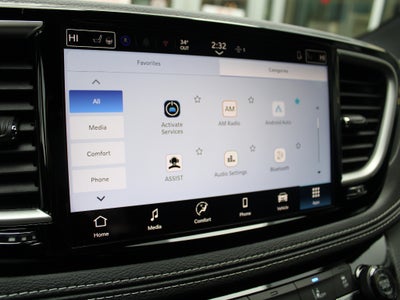 2026 Chrysler Pacifica Select