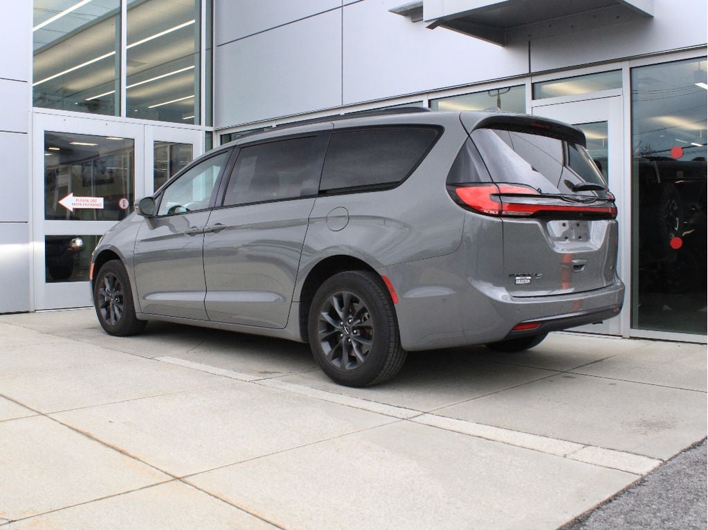 2021 Chrysler Pacifica Touring L