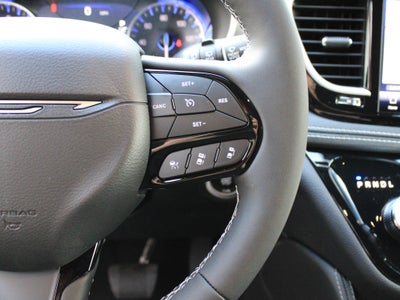 2027 Chrysler Pacifica Limited
