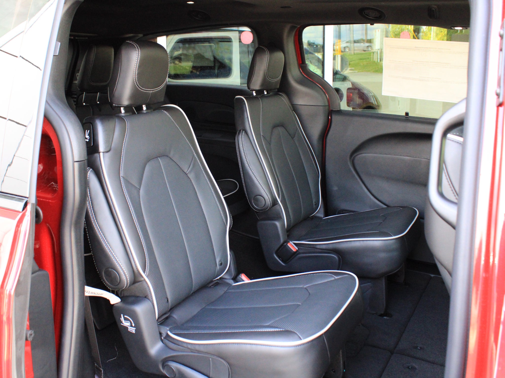 2027 Chrysler Pacifica Limited