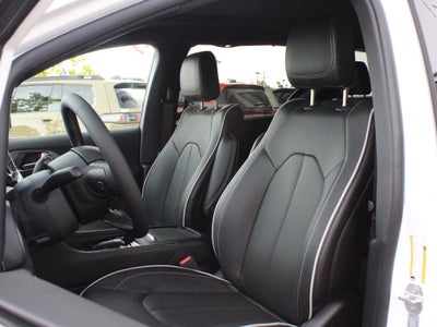 2027 Chrysler Pacifica Limited