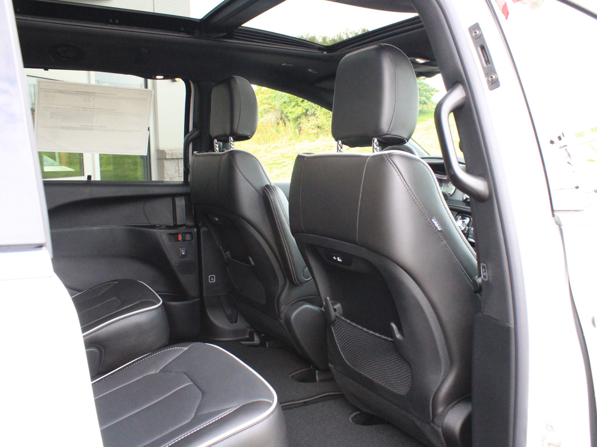 2027 Chrysler Pacifica Limited