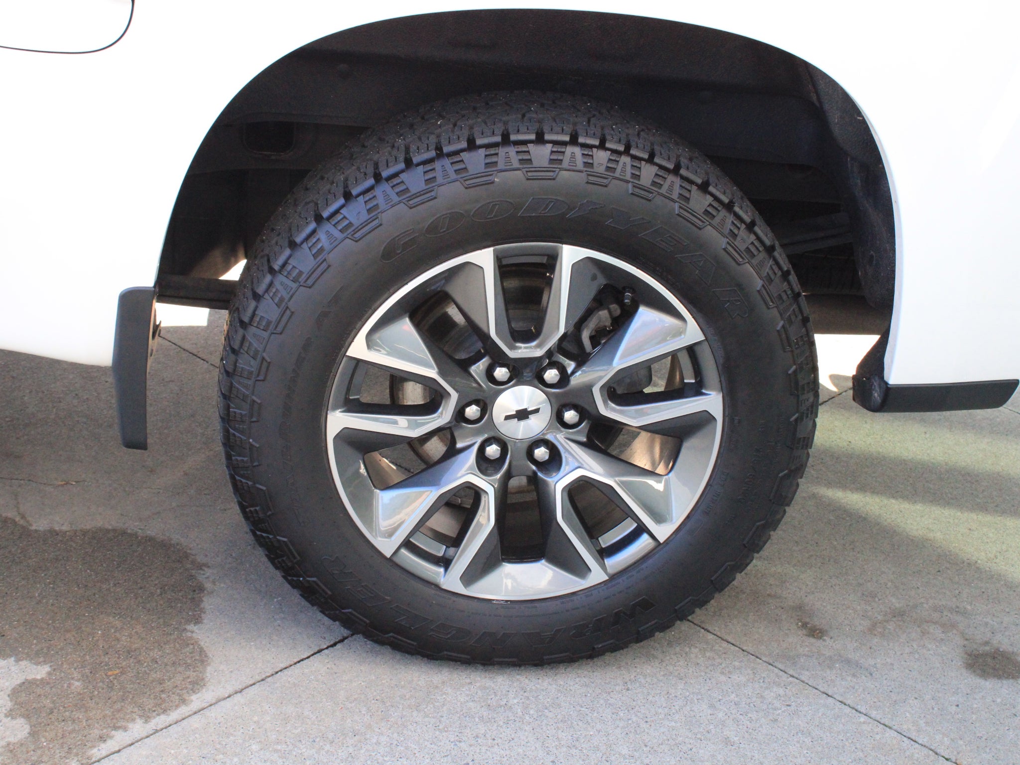 2023 Chevrolet Silverado RST
