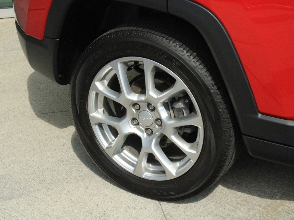 2023 Jeep Compass Latitude Lux