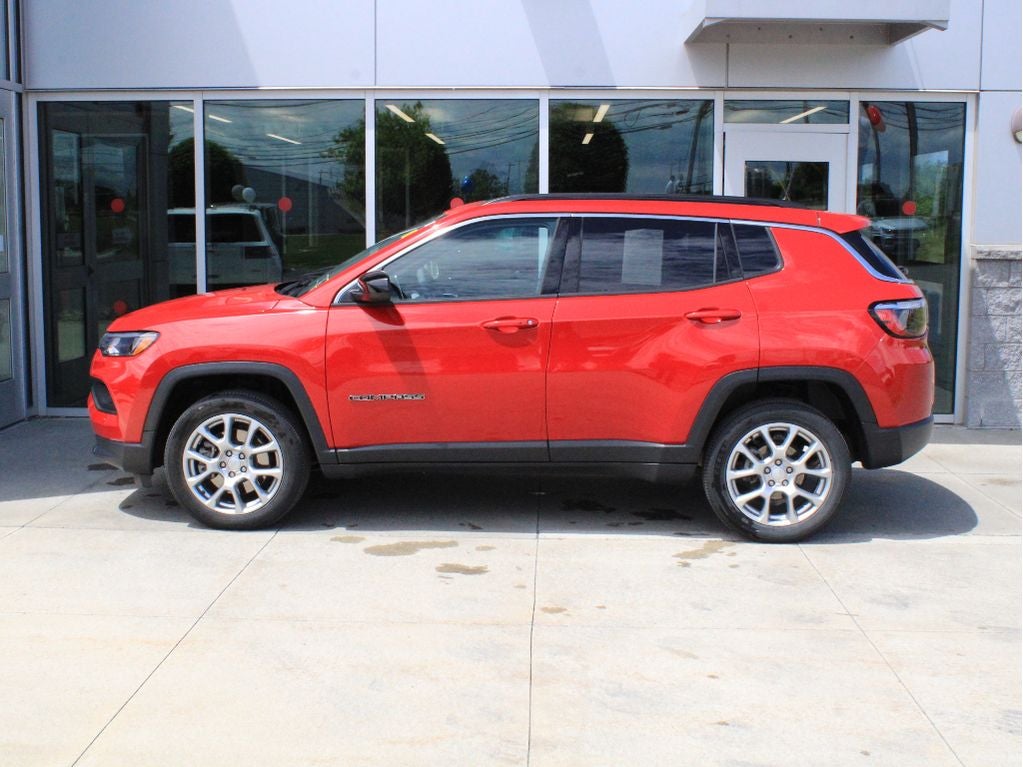 2023 Jeep Compass Latitude Lux