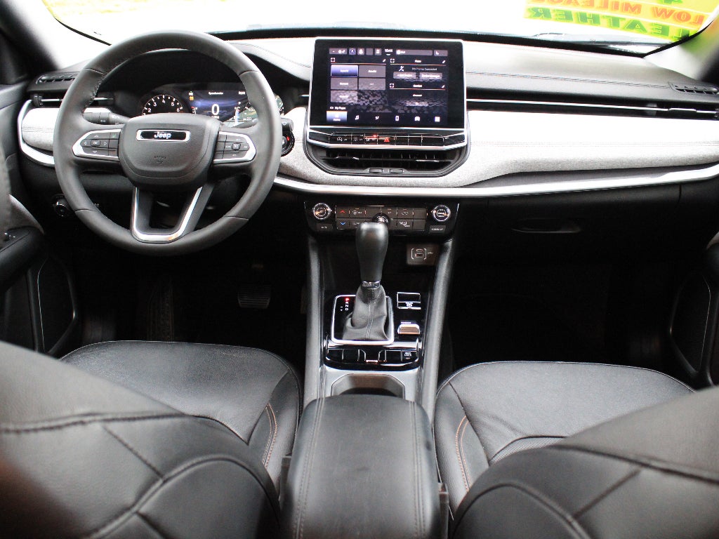 2023 Jeep Compass Latitude Lux
