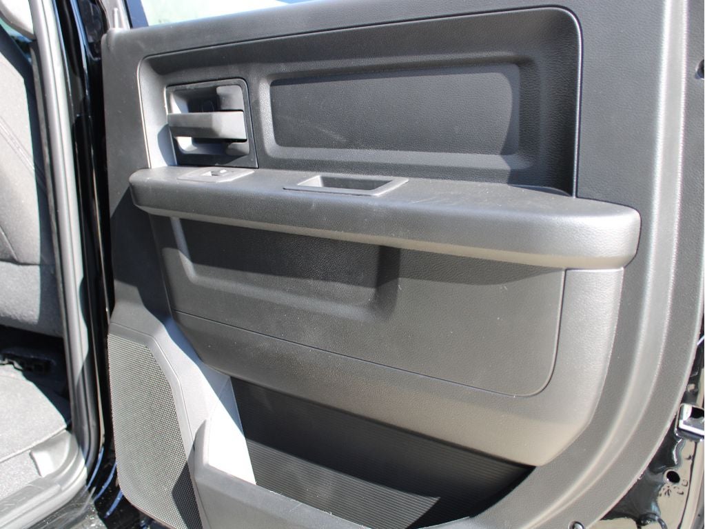 2026 RAM Ram 2500 Black Express