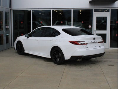 2025 Toyota Camry Hybrid SE