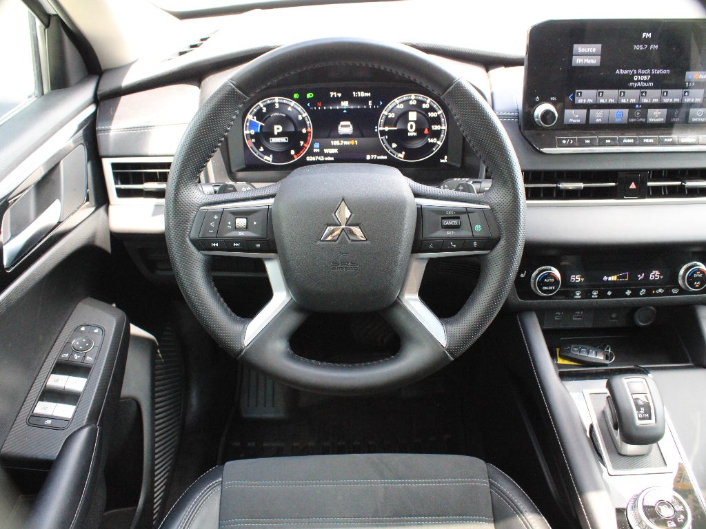 2024 Mitsubishi Outlander SE