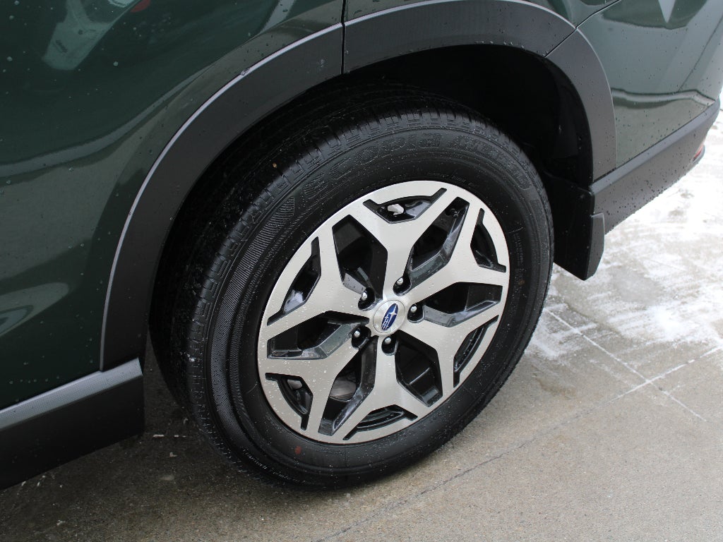 2024 Subaru Forester Premium